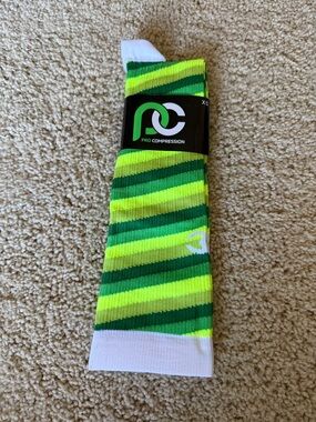 NWT Pro Compression Women's Neon Green Striped Compression Socks